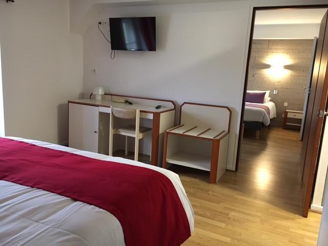 Logis Hotel "Ici M'Aime" Rouvray  Kültér fotó