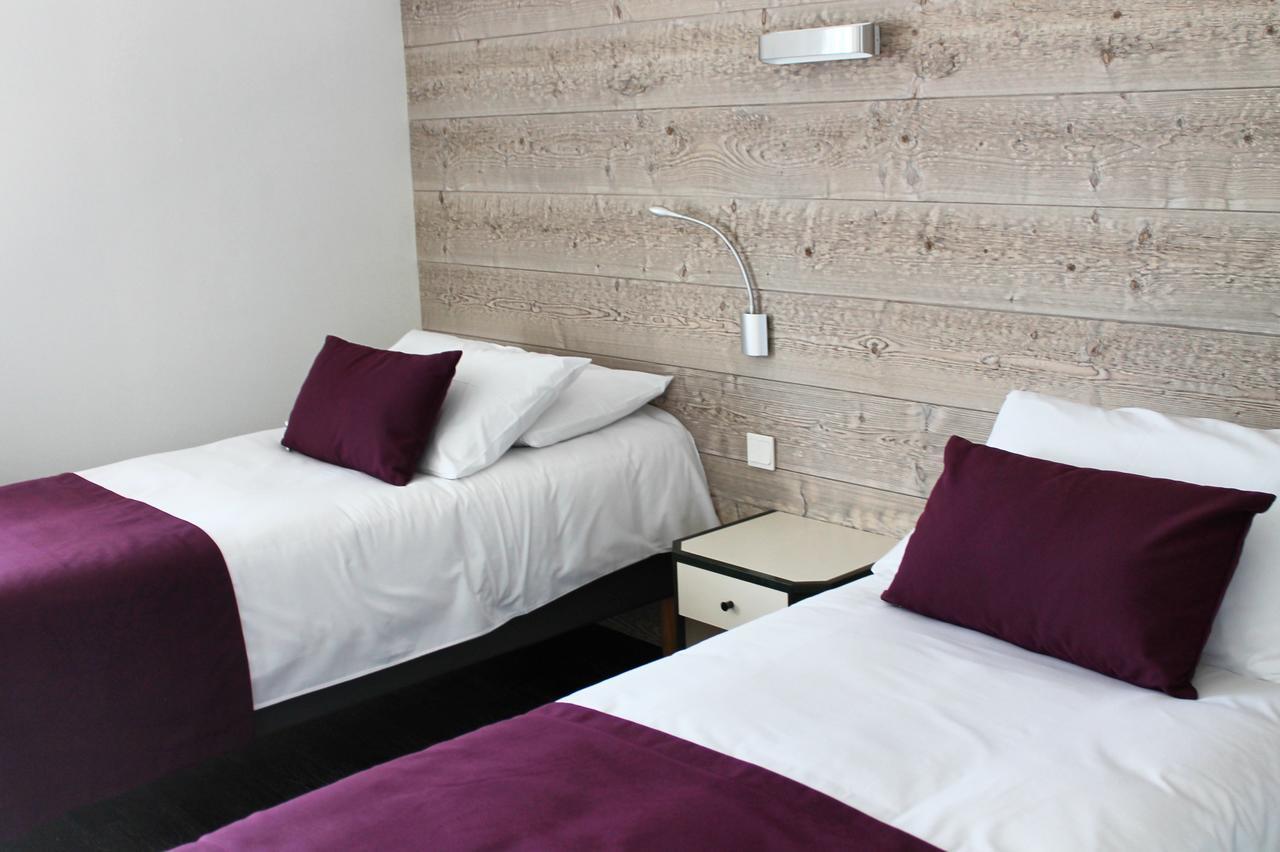 Logis Hotel "Ici M'Aime" Rouvray  Kültér fotó