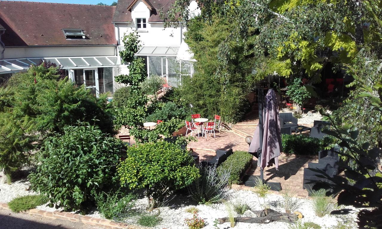 Logis Hotel "Ici M'Aime" Rouvray  Kültér fotó