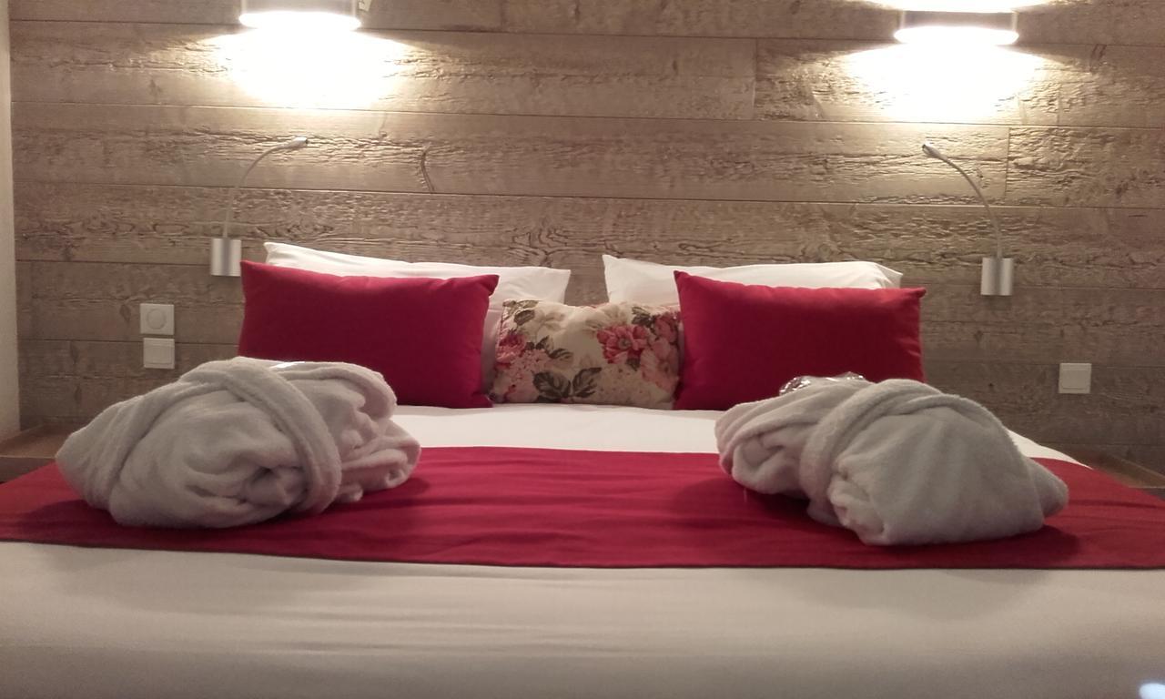 Logis Hotel "Ici M'Aime" Rouvray  Kültér fotó