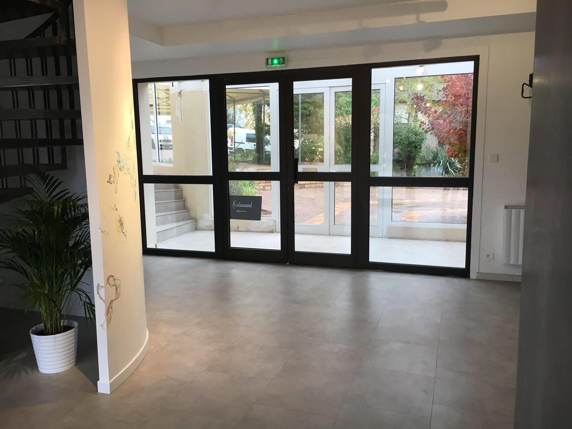 Logis Hotel "Ici M'Aime" Rouvray  Kültér fotó